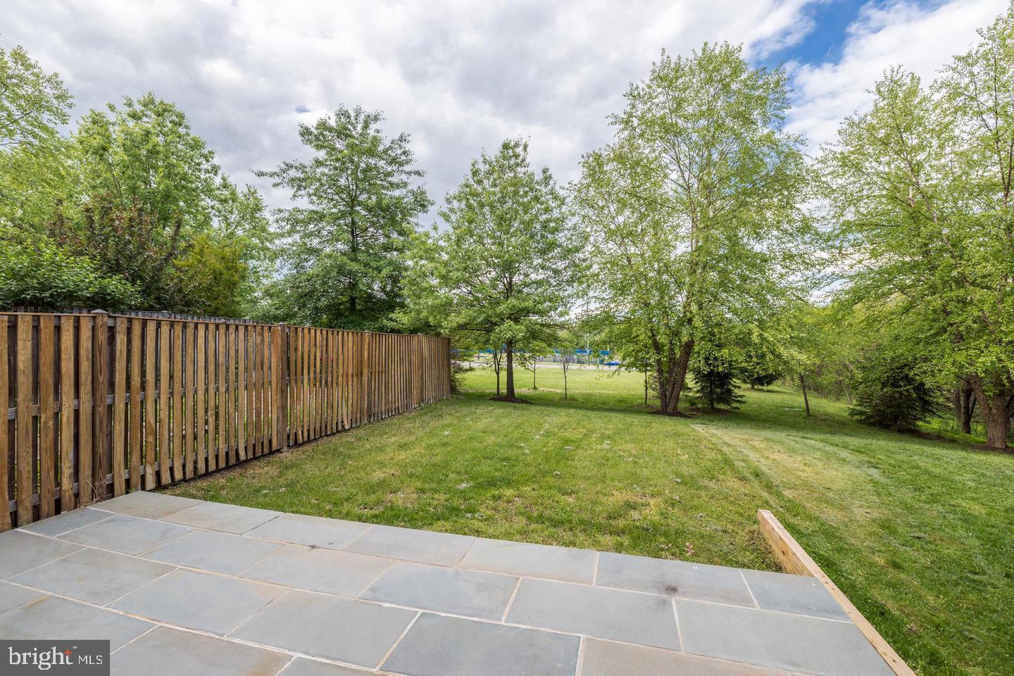 LANSDOWNE ON THE POTOMAC - Residential Lease