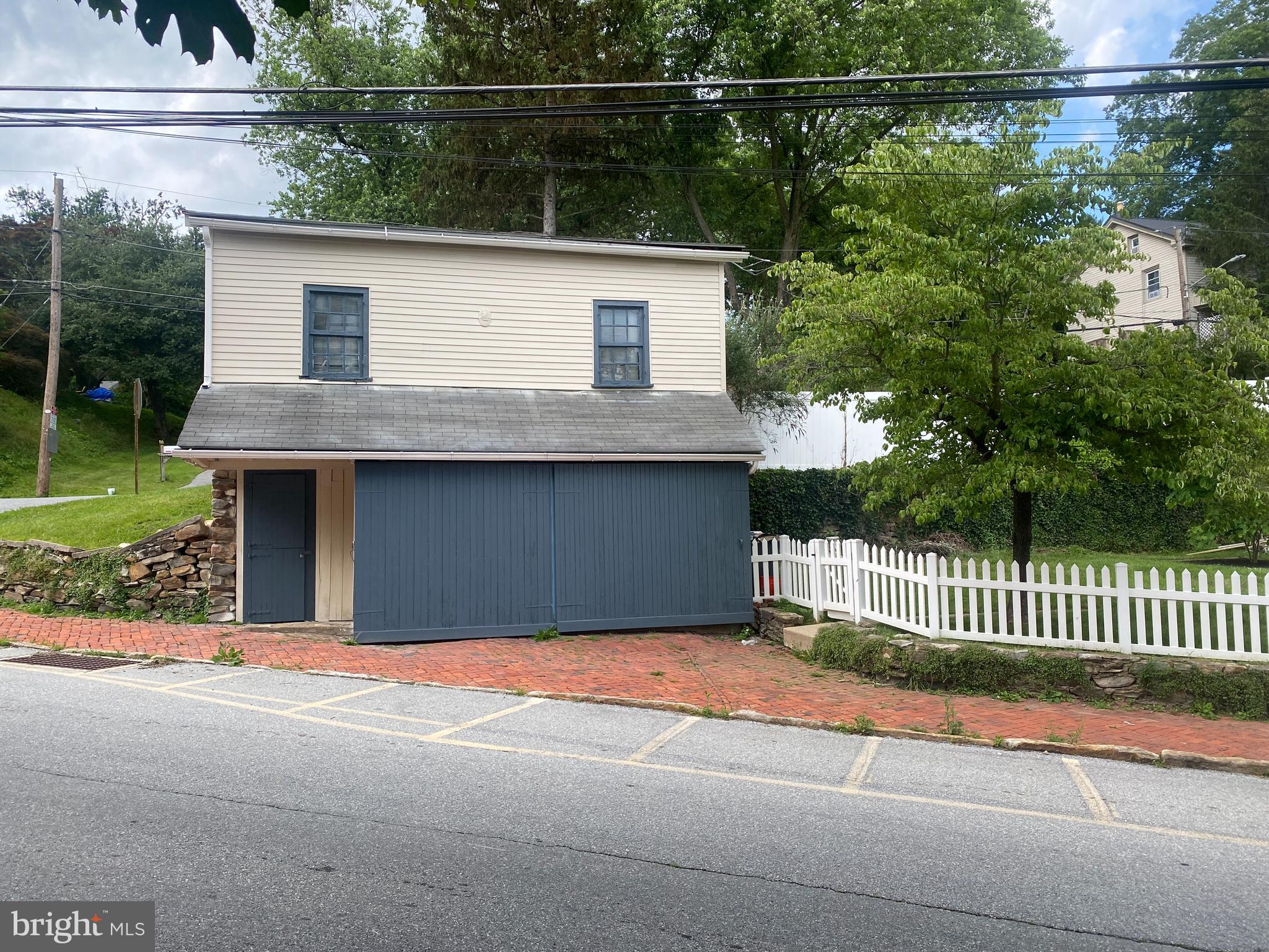 311 STRASBURG AVENUE