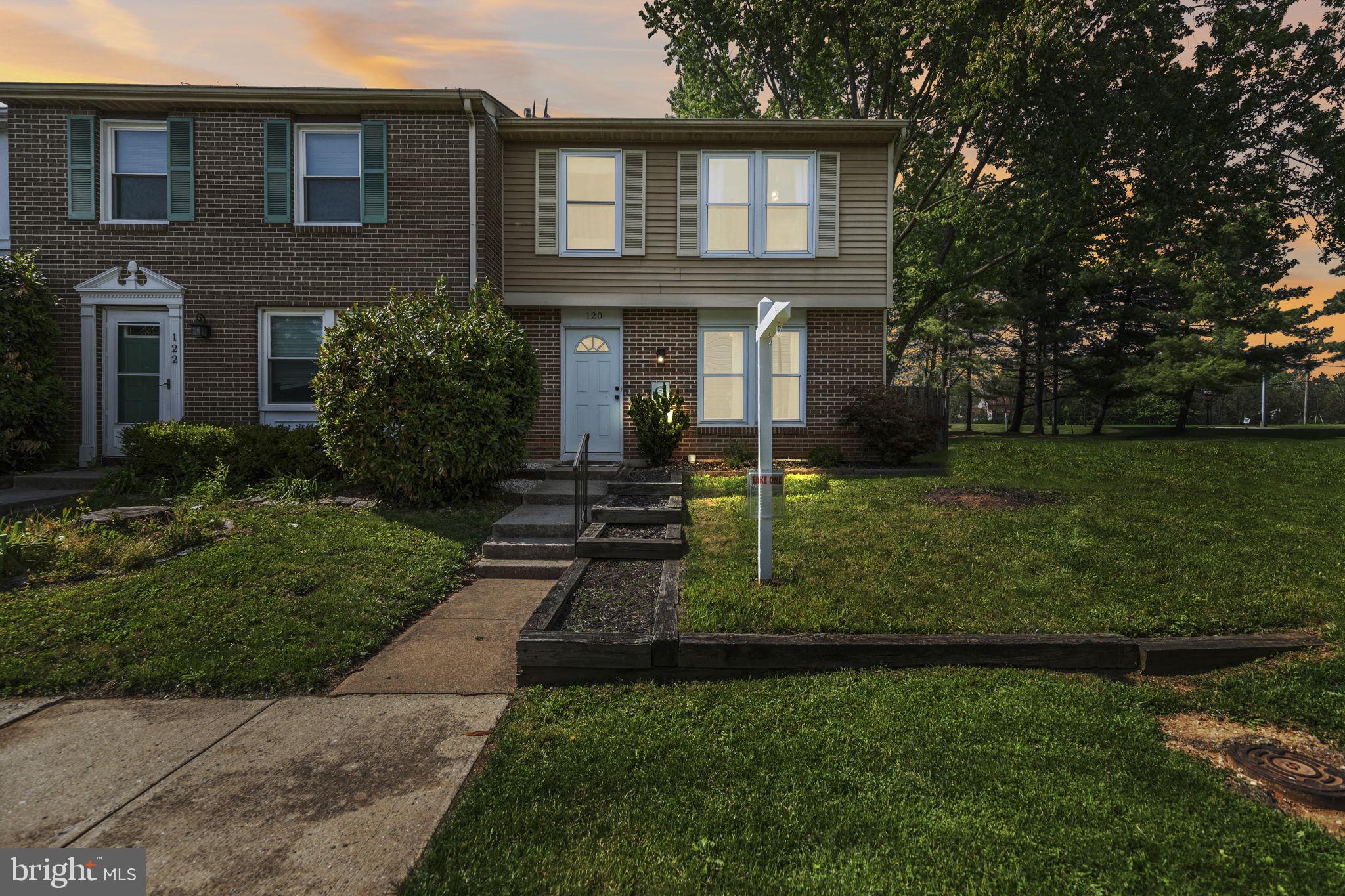 GLADE TOWN - Residential