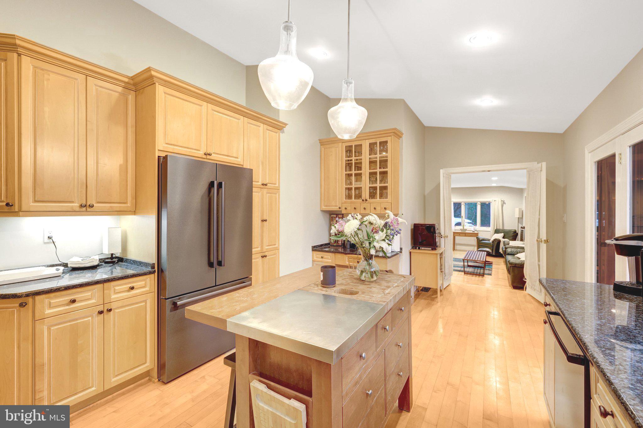 ROLLING MEADOWS - Residential Lease