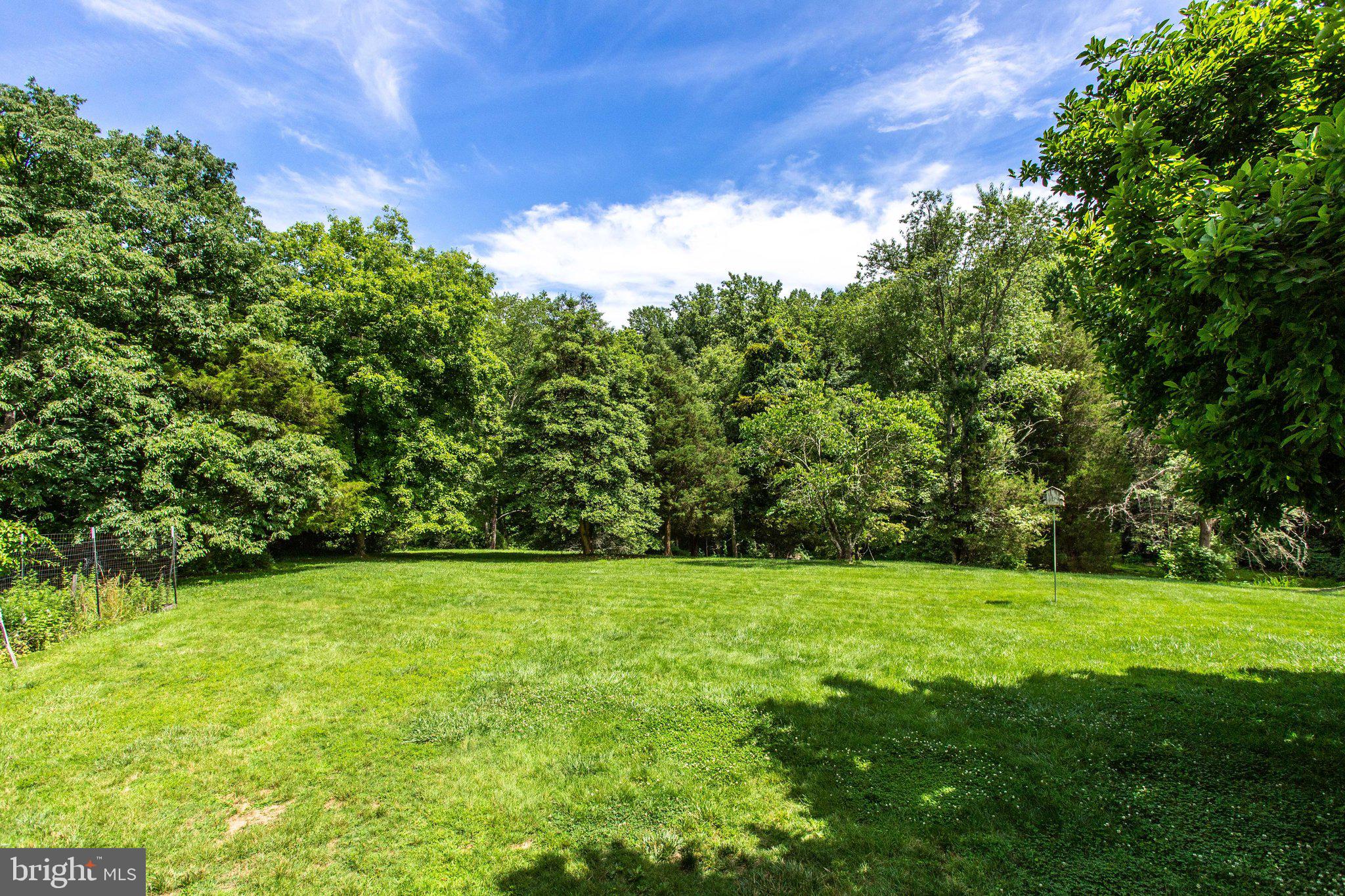 ROLLING MEADOWS - Residential Lease