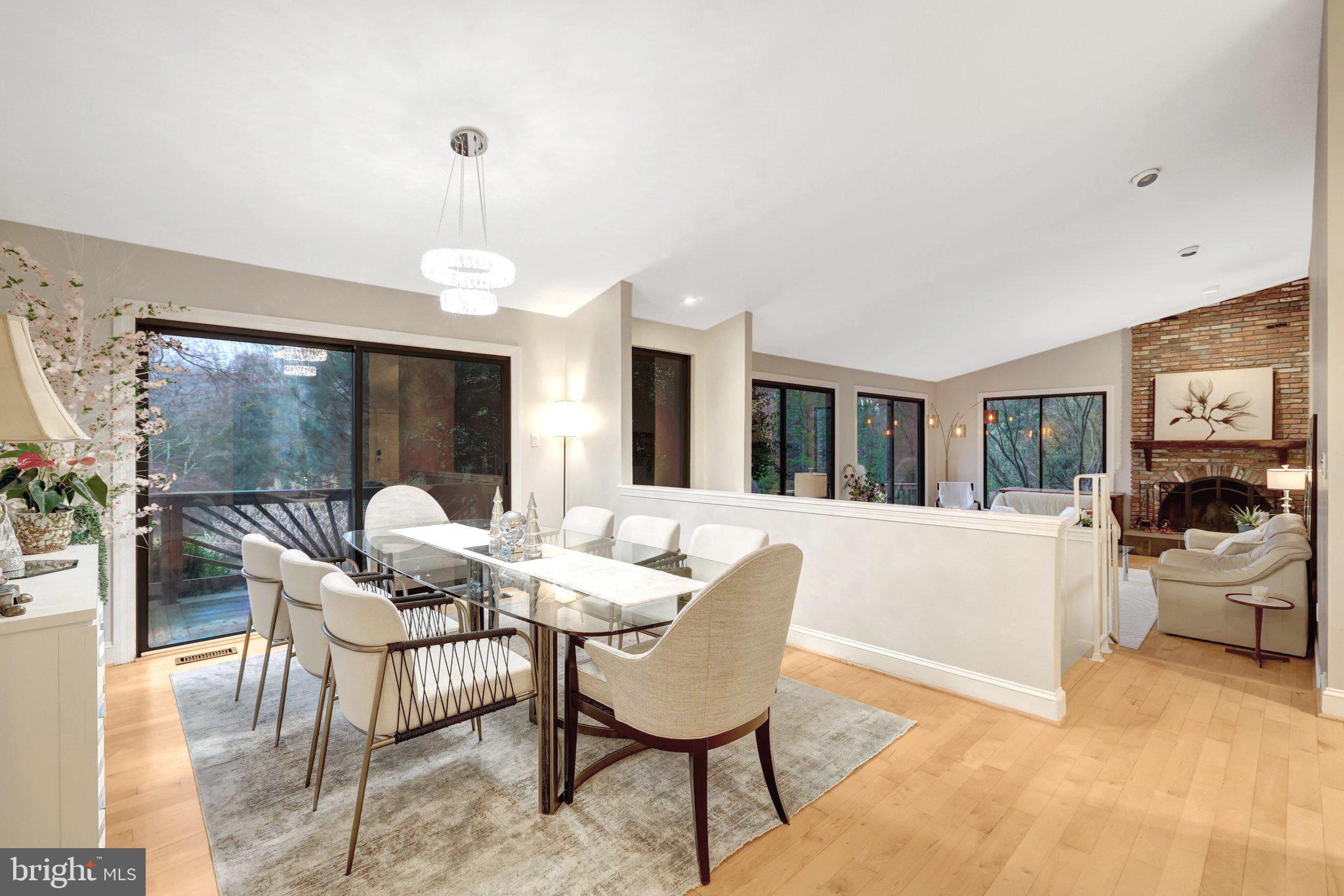 ROLLING MEADOWS - Residential Lease