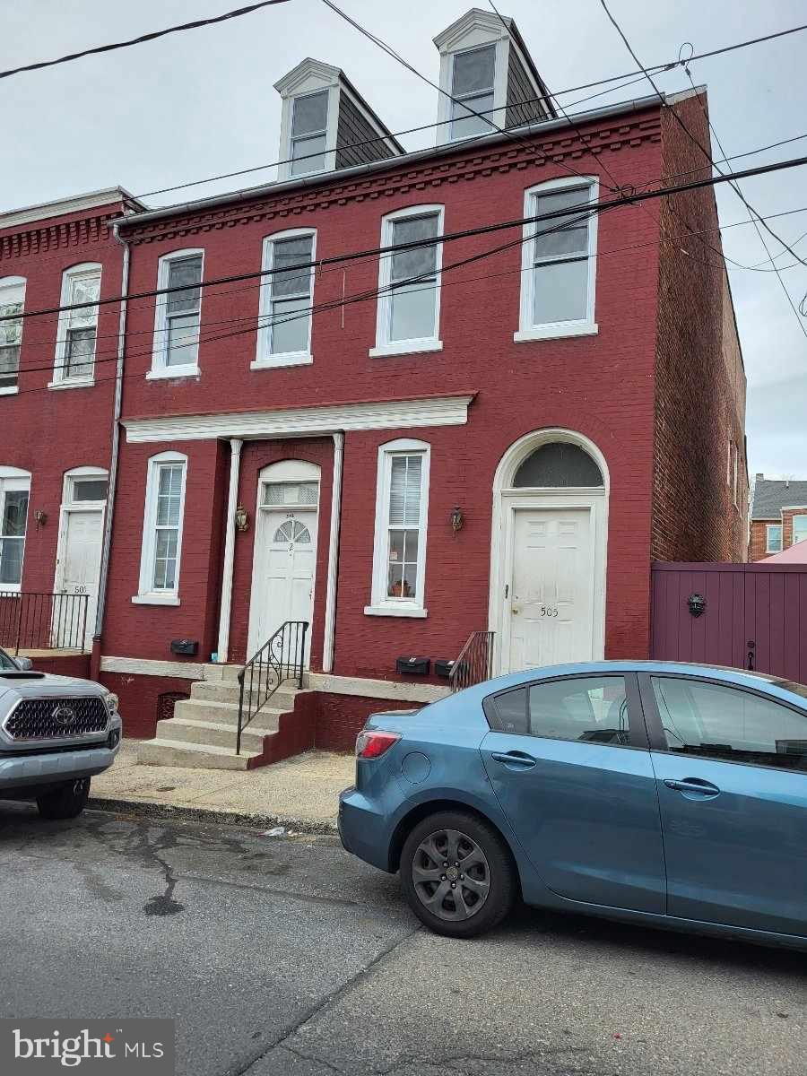 CABBAGE HILL - Residential Lease