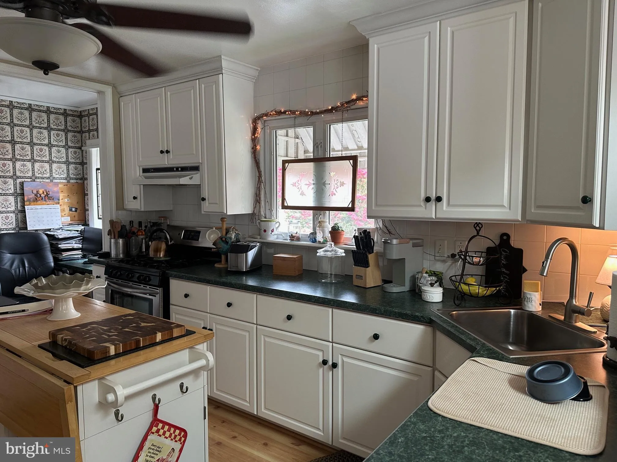 Glassboro, New Jersey 08028, United States, 3 Bedrooms Bedrooms, ,1 BathroomBathrooms,Residential,Active,187538