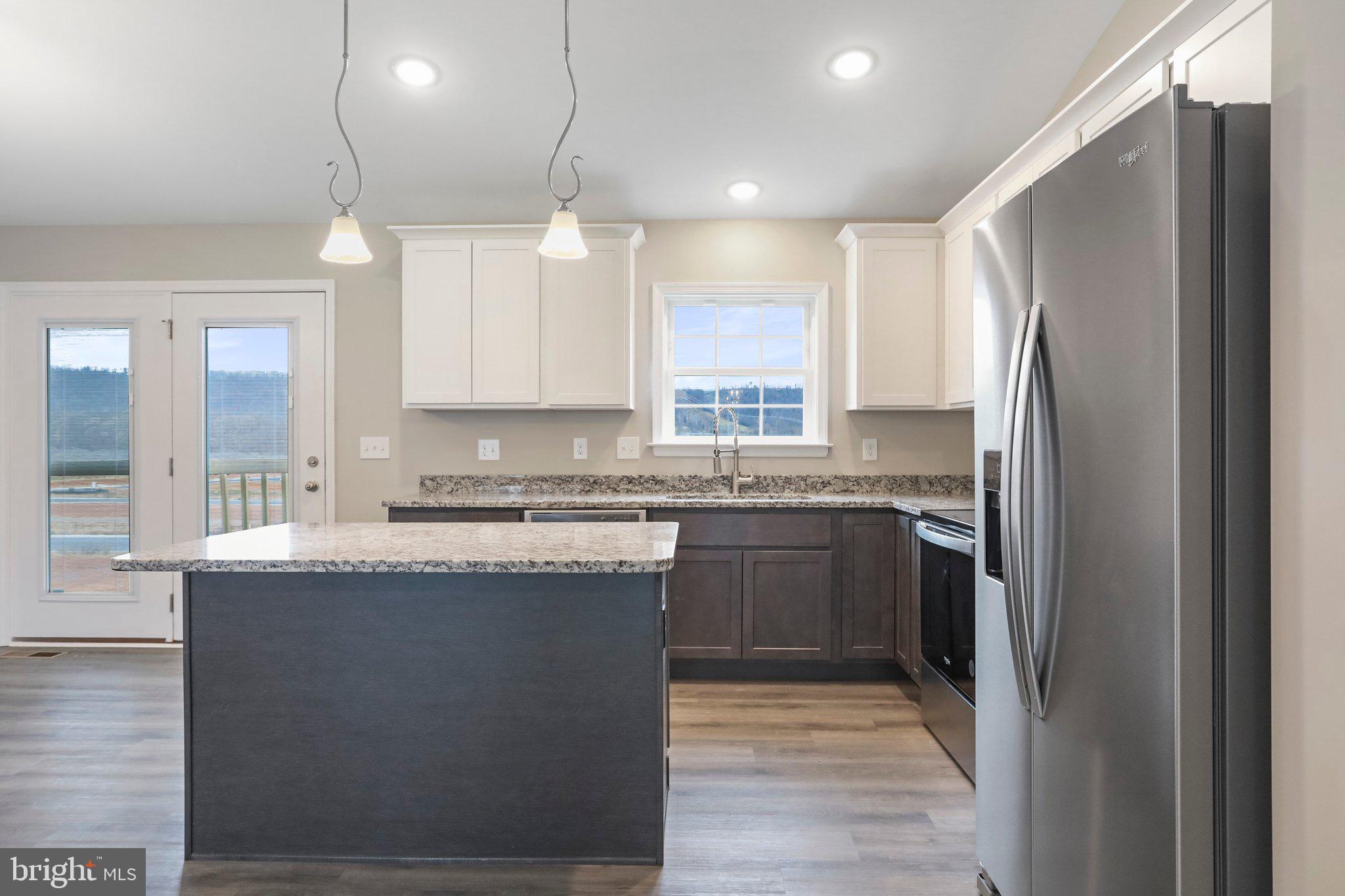 RED HILL - Residential