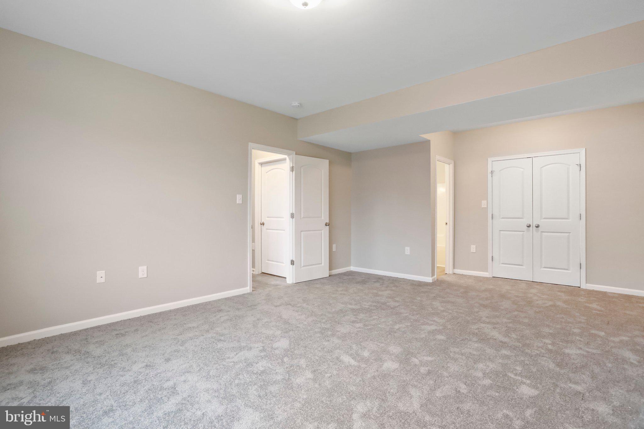 RED HILL - Residential