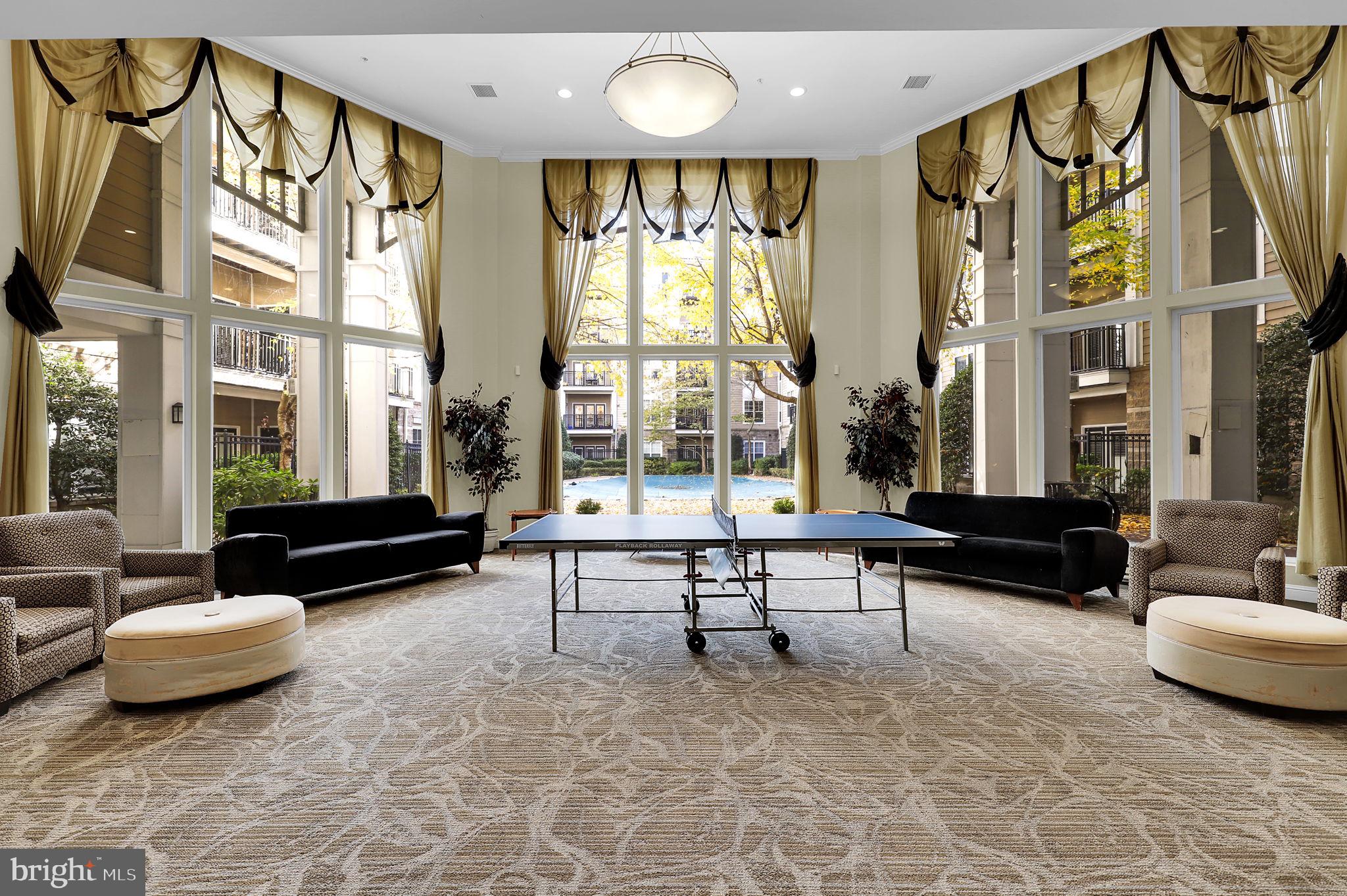 FITZ AT ROCKVILLE TOWN C - Residential