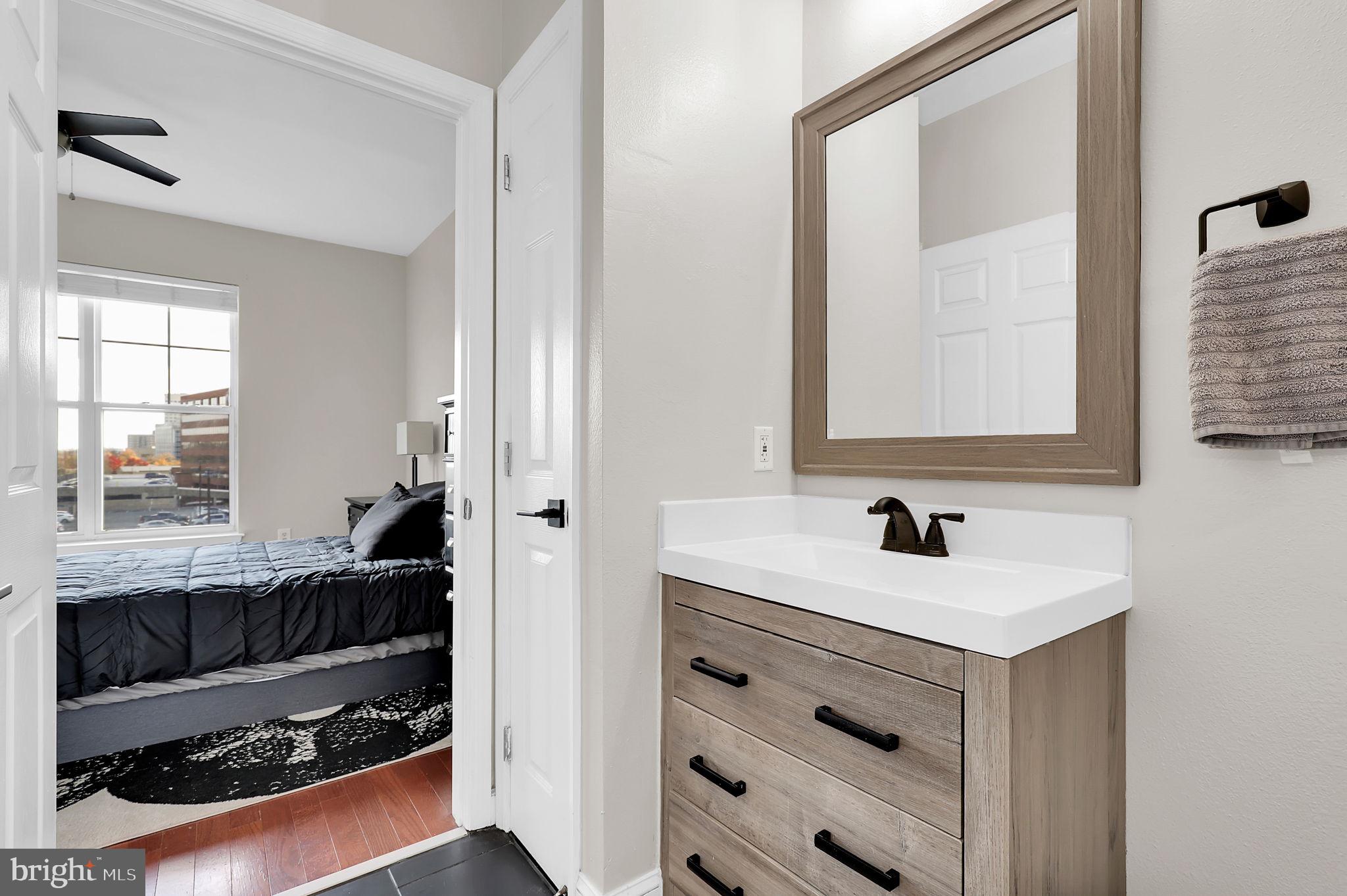 FITZ AT ROCKVILLE TOWN C - Residential