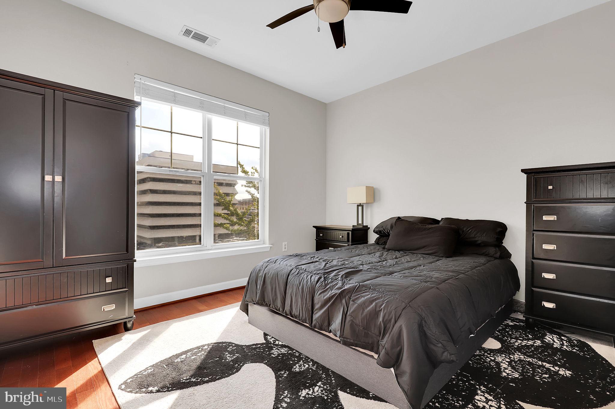 FITZ AT ROCKVILLE TOWN C - Residential