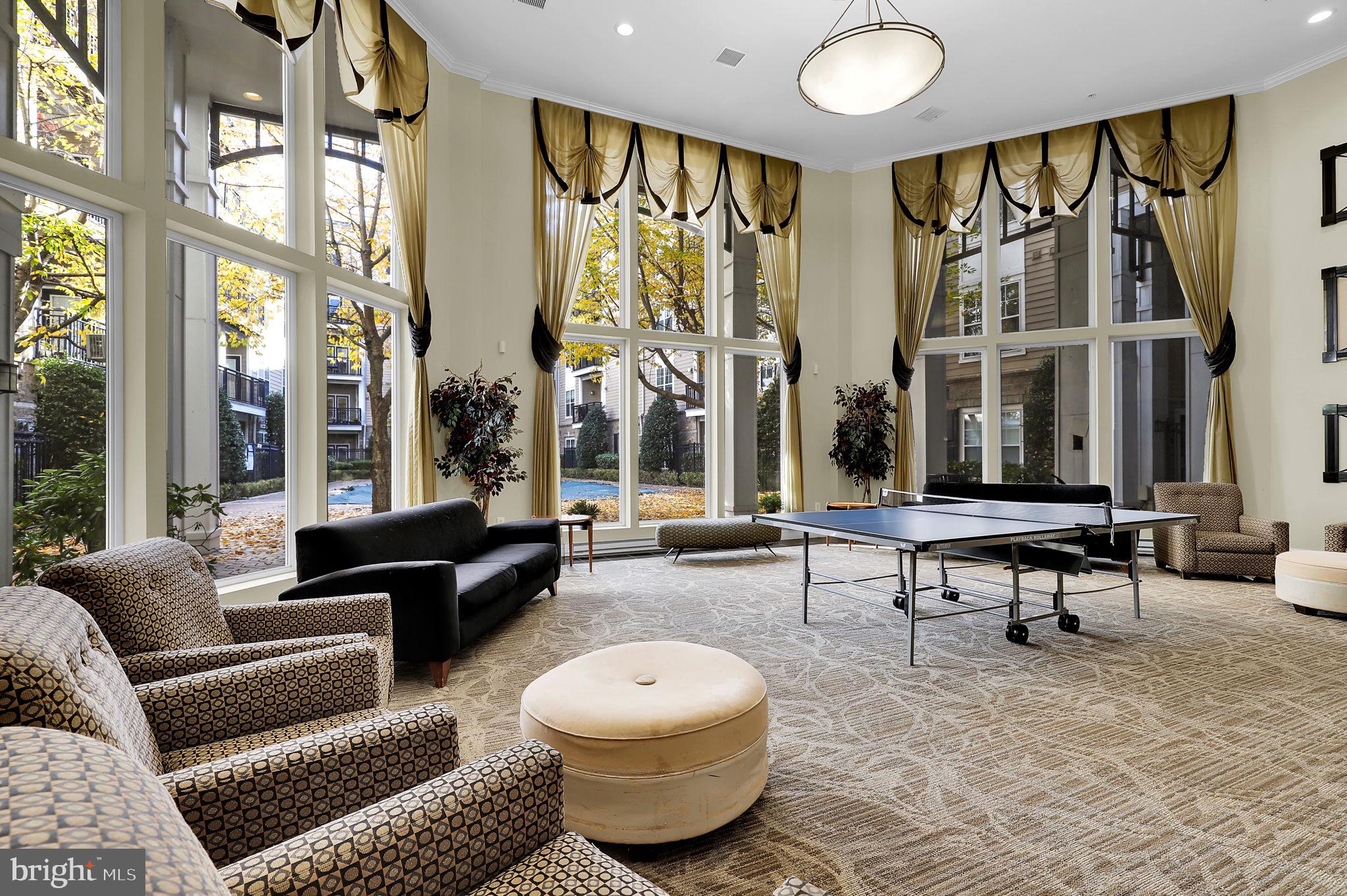 FITZ AT ROCKVILLE TOWN C - Residential