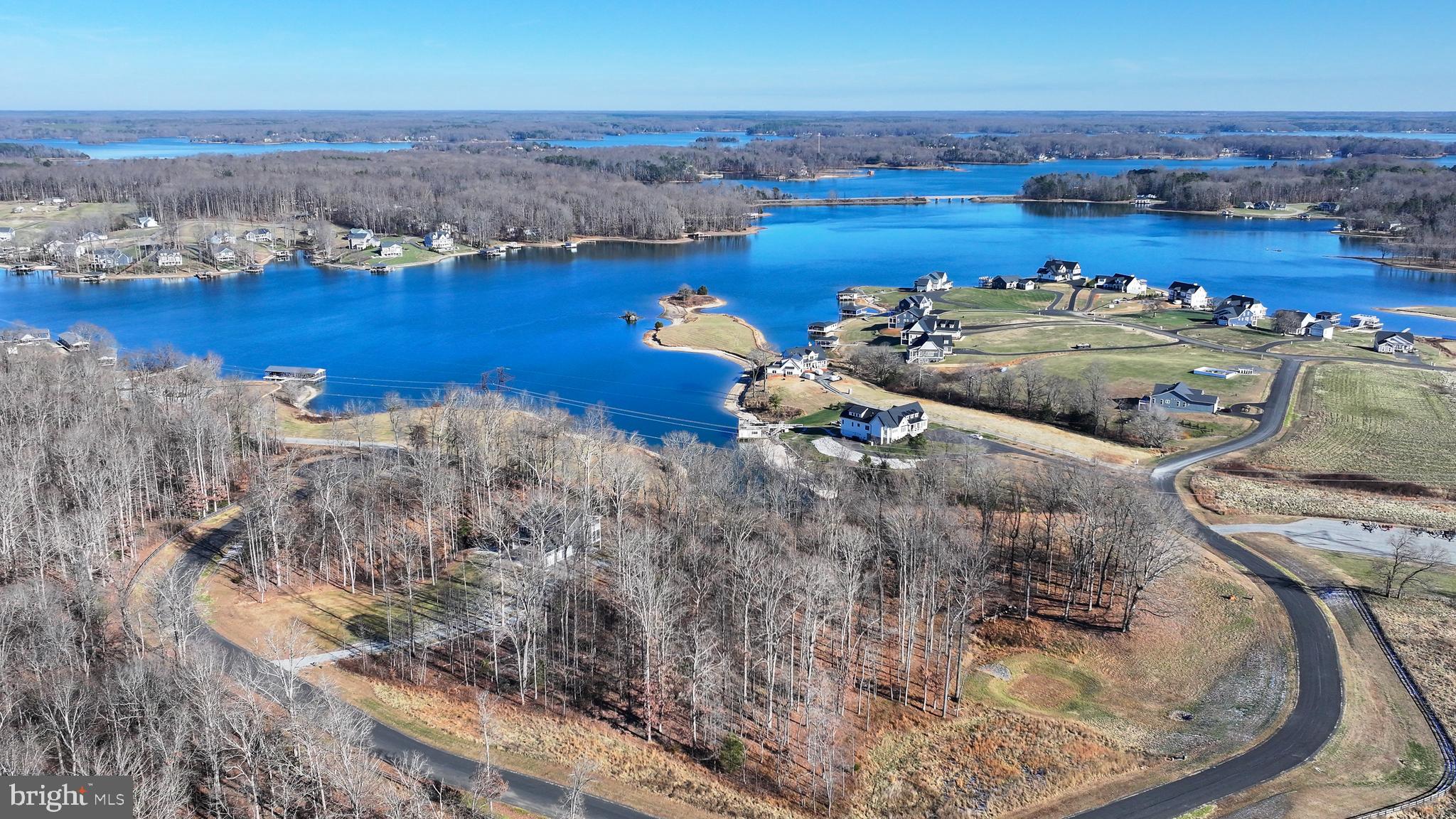 ROCK ISLAND LANDING - Residential