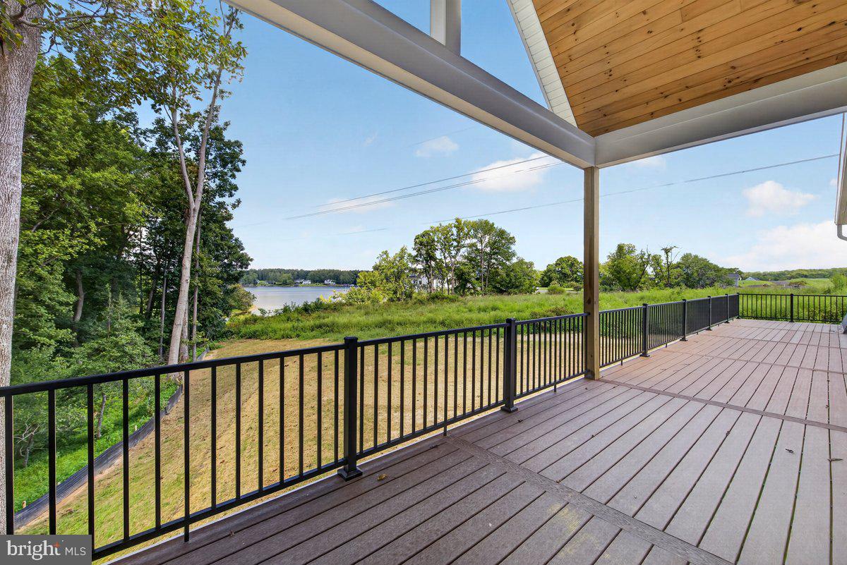208 ANDERSON WAY