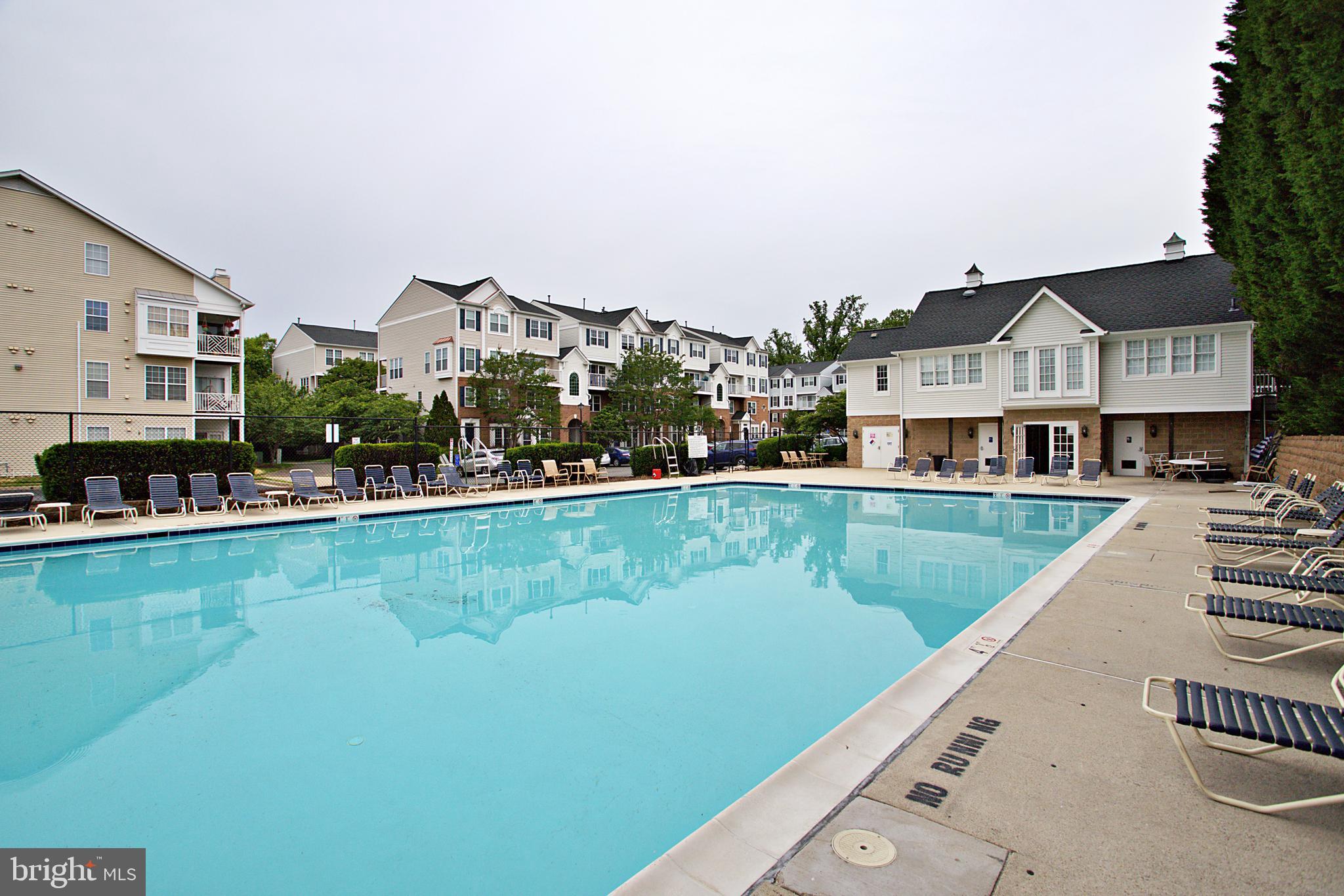 FOUNDERS WALK - Residential