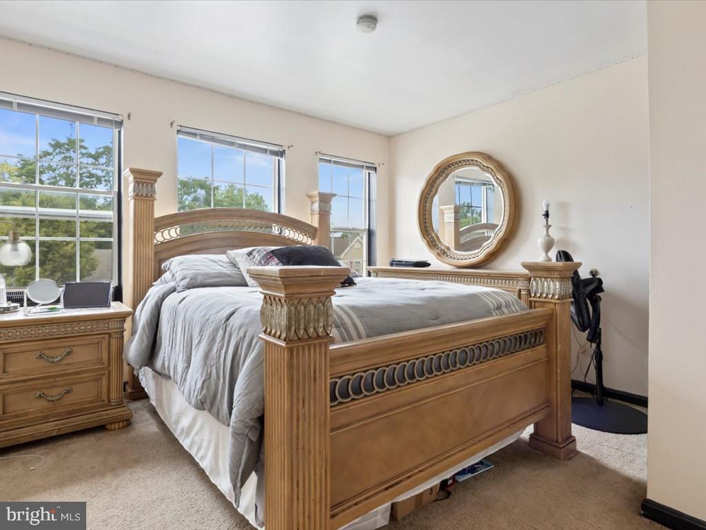 GATEWAY CROSSING - Residential