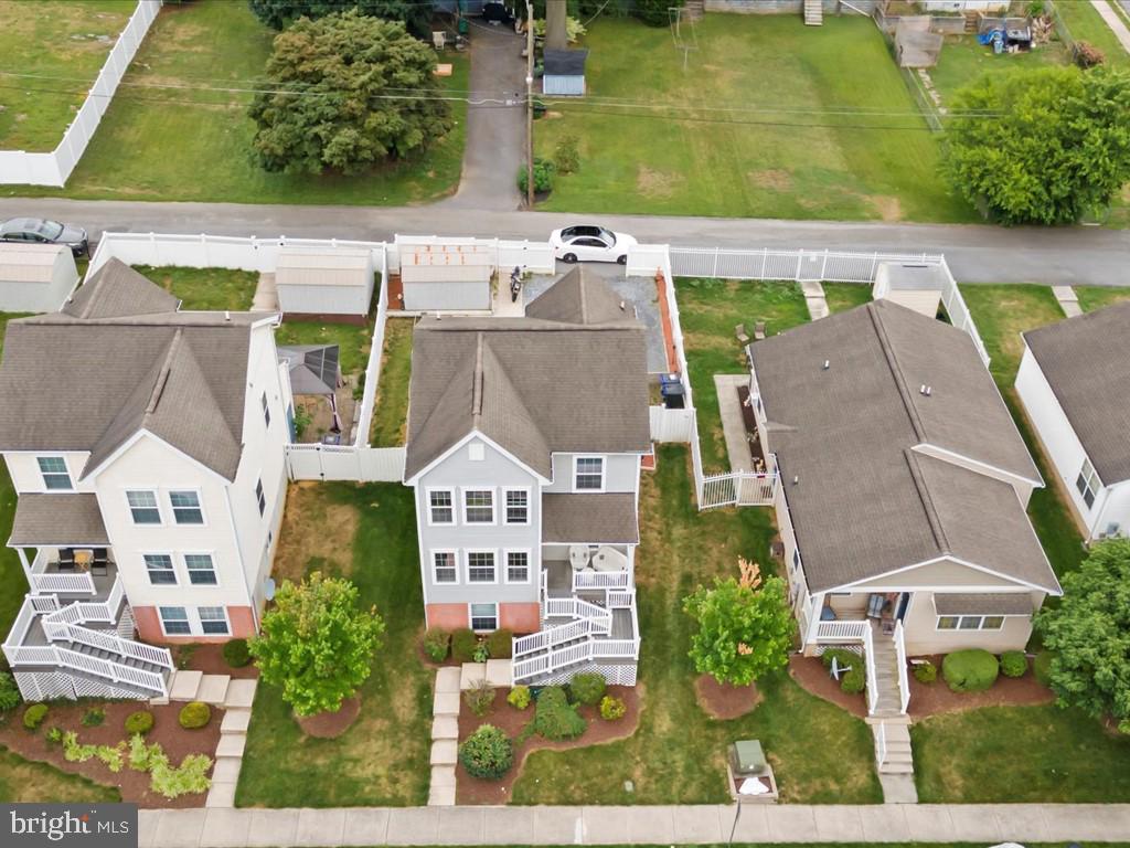 GATEWAY CROSSING - Residential