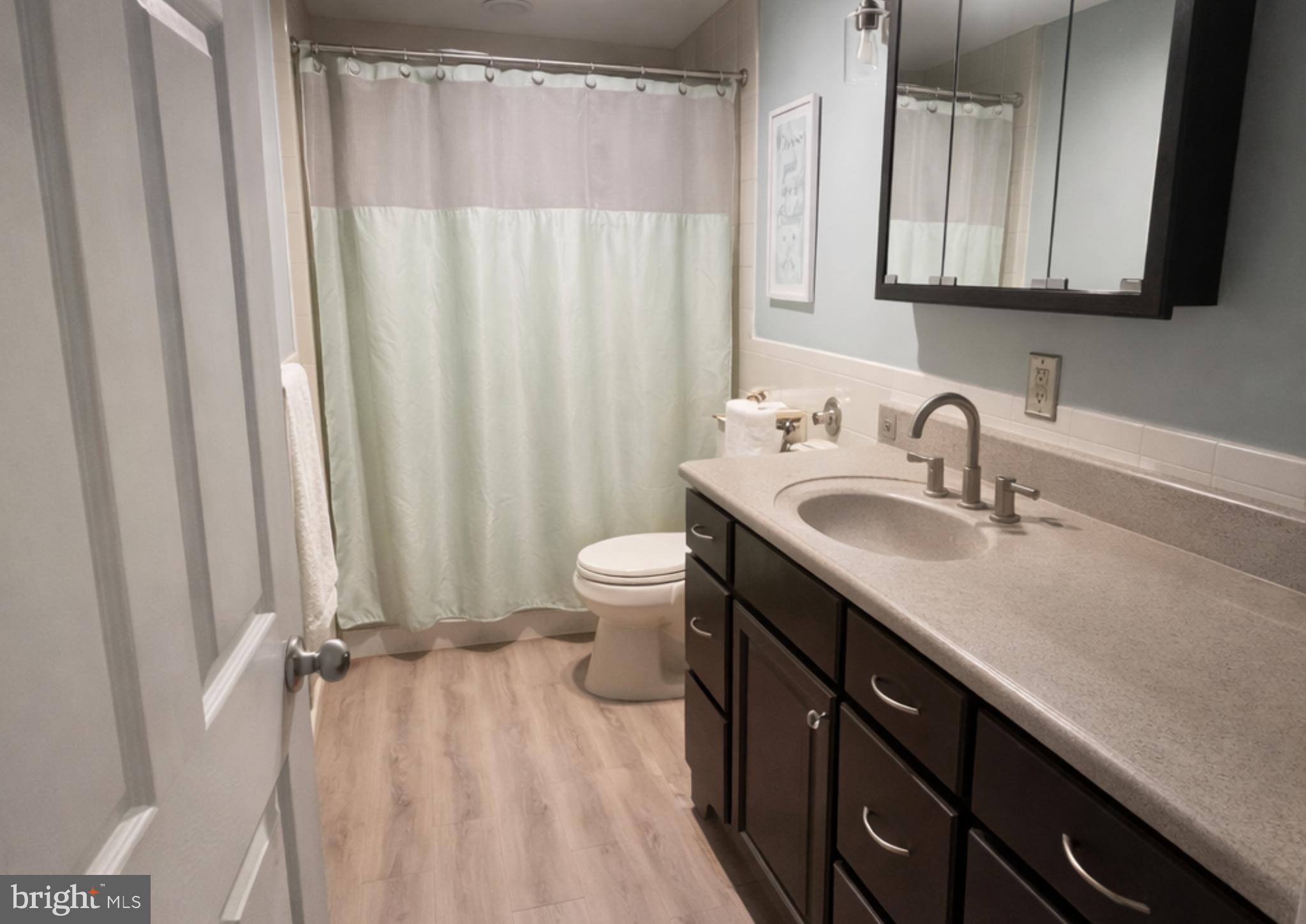 ROSLYN - Residential