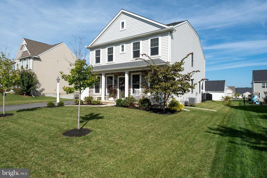 Photo of 1509 Wheatfield Vista, LANDISVILLE, PA 17538 (MLS # PALA2077412)