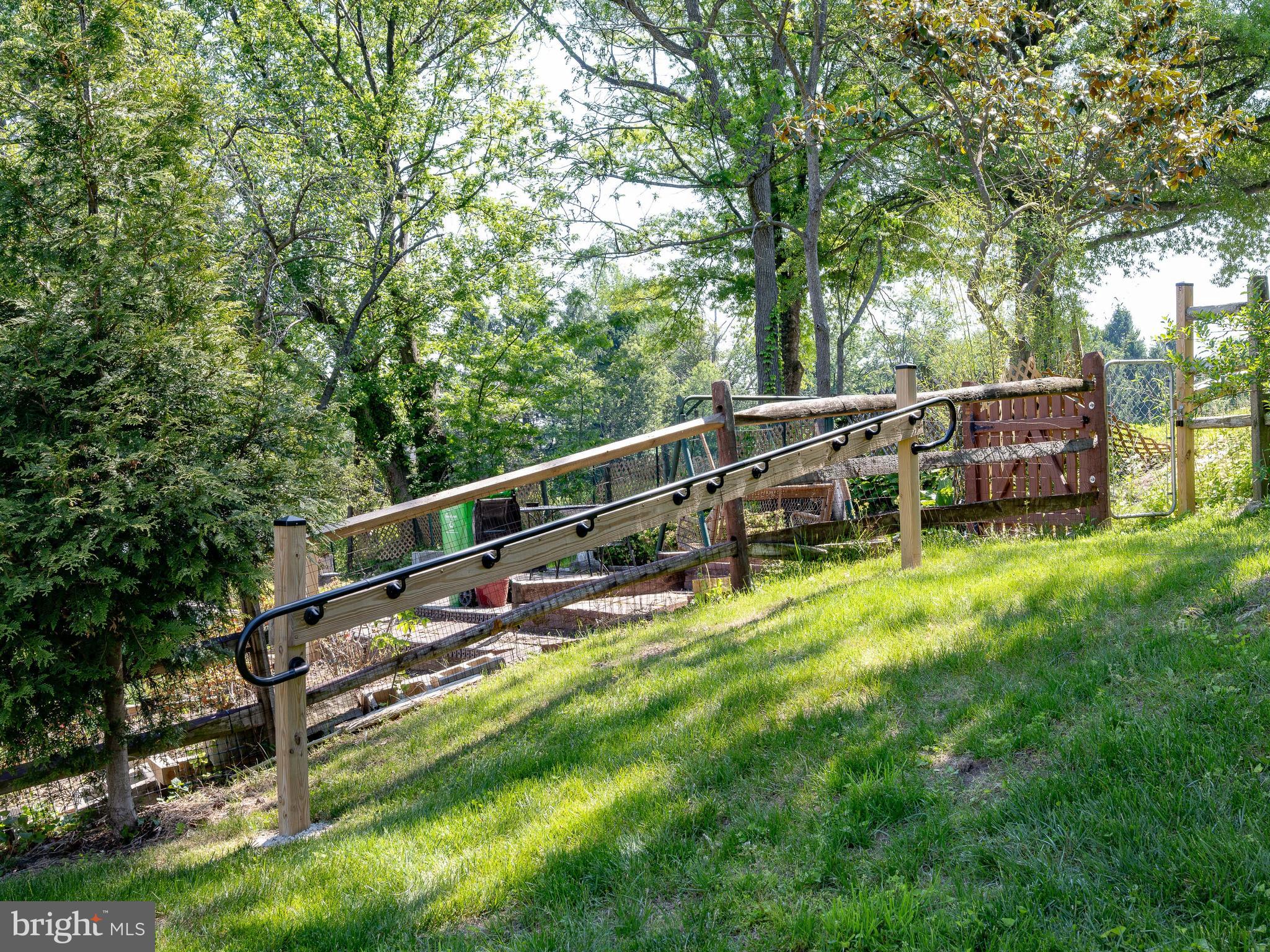 RUNNING BROOK - Residential