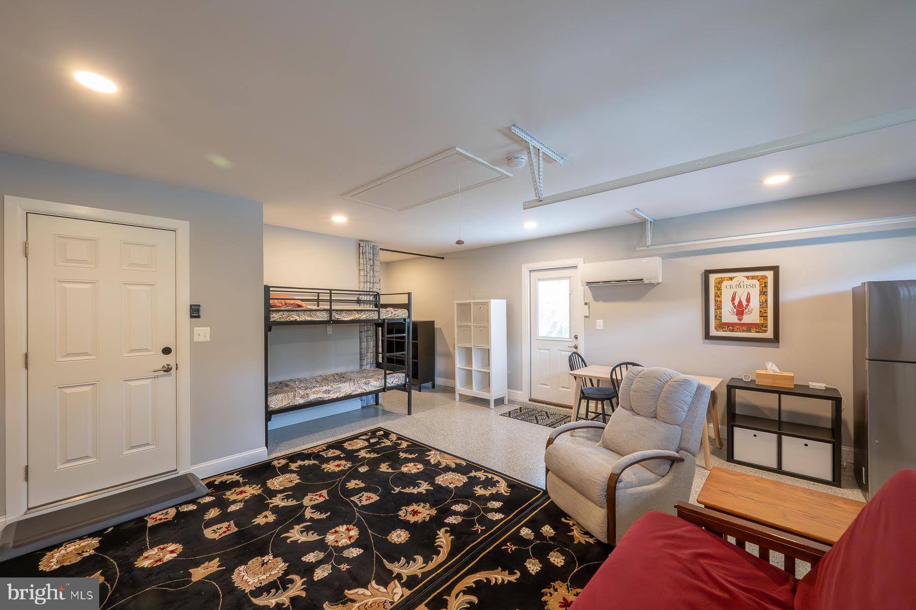 RUNNING BROOK - Residential