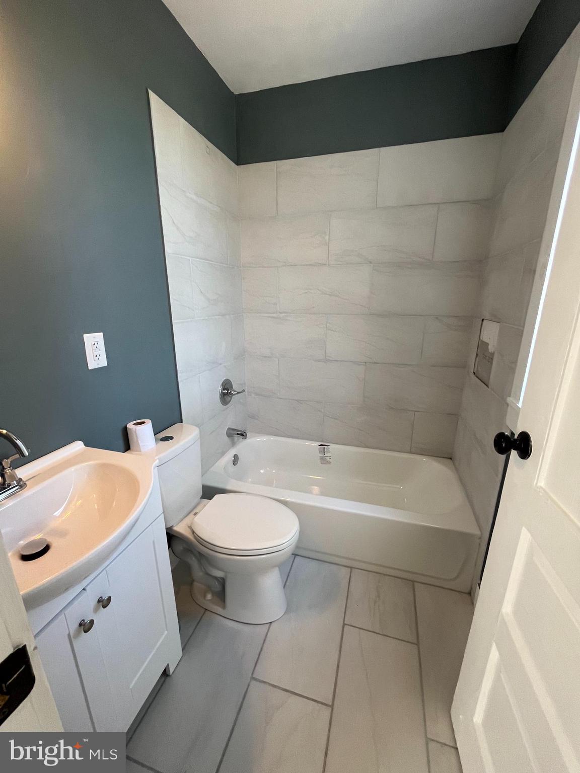 OVERBROOK - Residential Lease