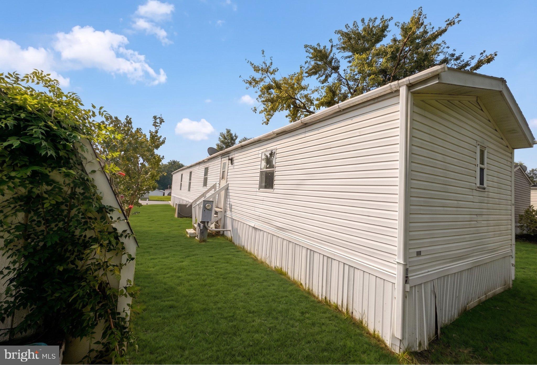 1860 JOHN DRIVE 202