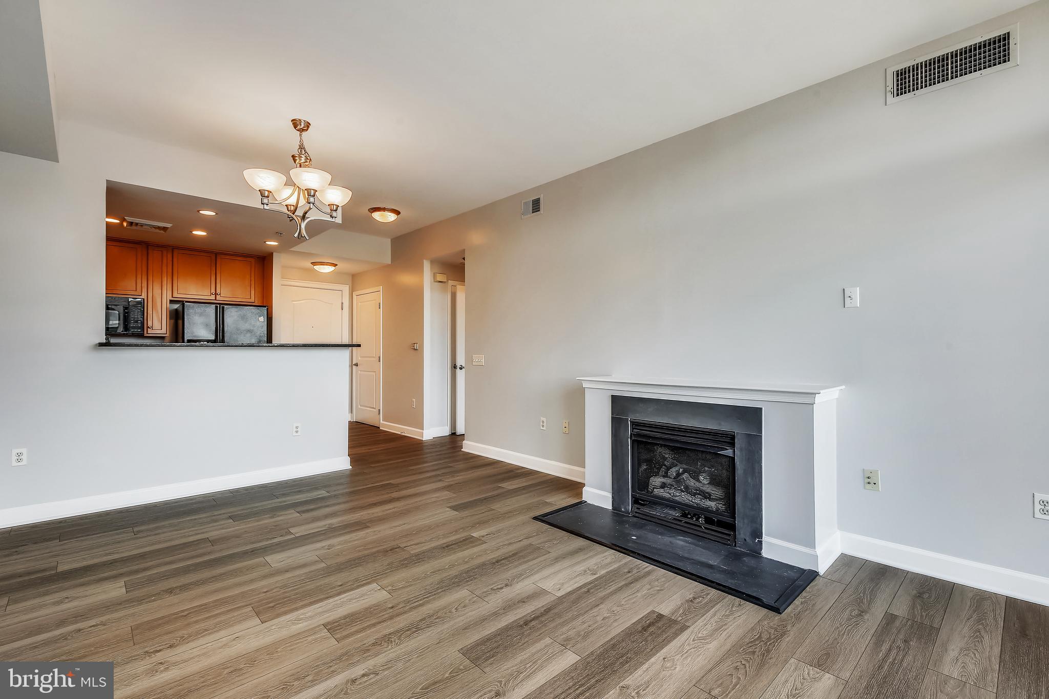 BERKELEY CONDOMINIUM - Residential Lease