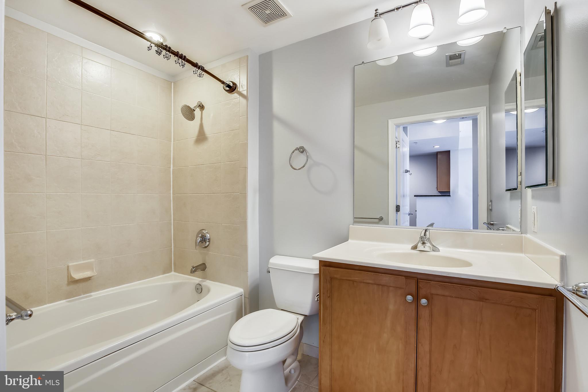 BERKELEY CONDOMINIUM - Residential Lease