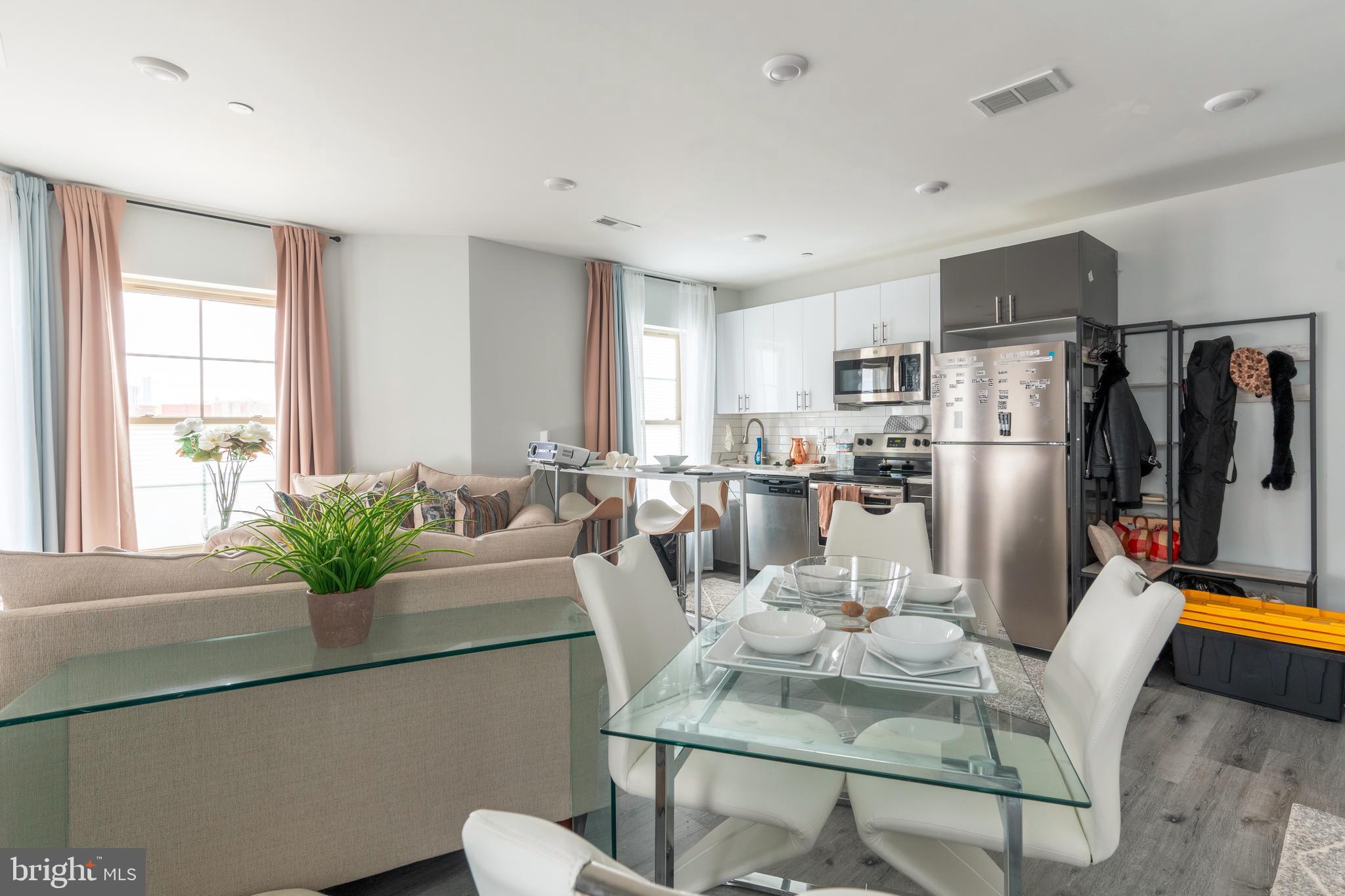 WALNUT HILL - Commercial Sale