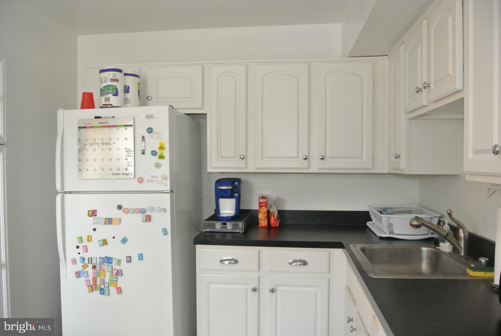 VILLAGES AT HOMELAND - Residential Lease