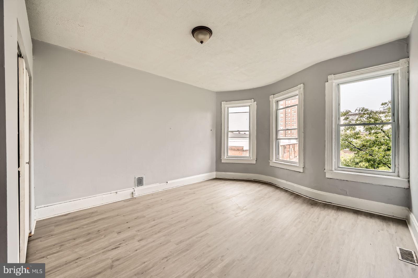 DRUID HILL PARK - Residential Income