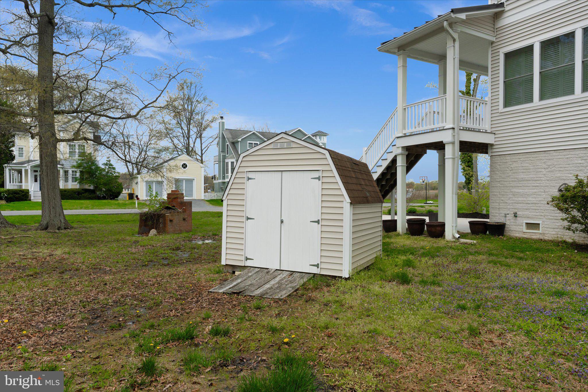 ARUNDEL ON THE BAY - Residential