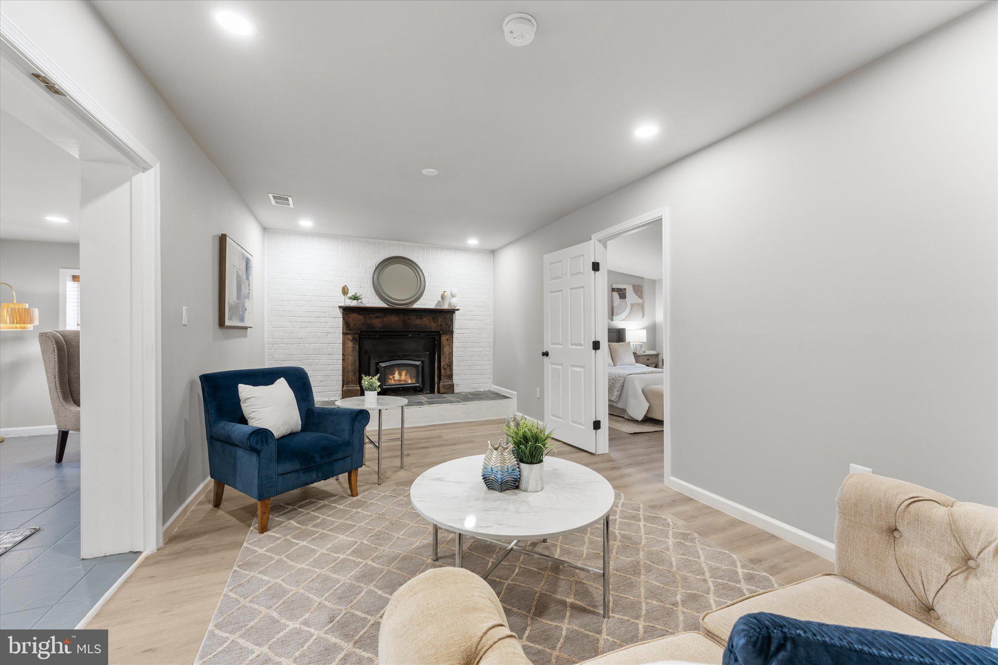 ARUNDEL ON THE BAY - Residential