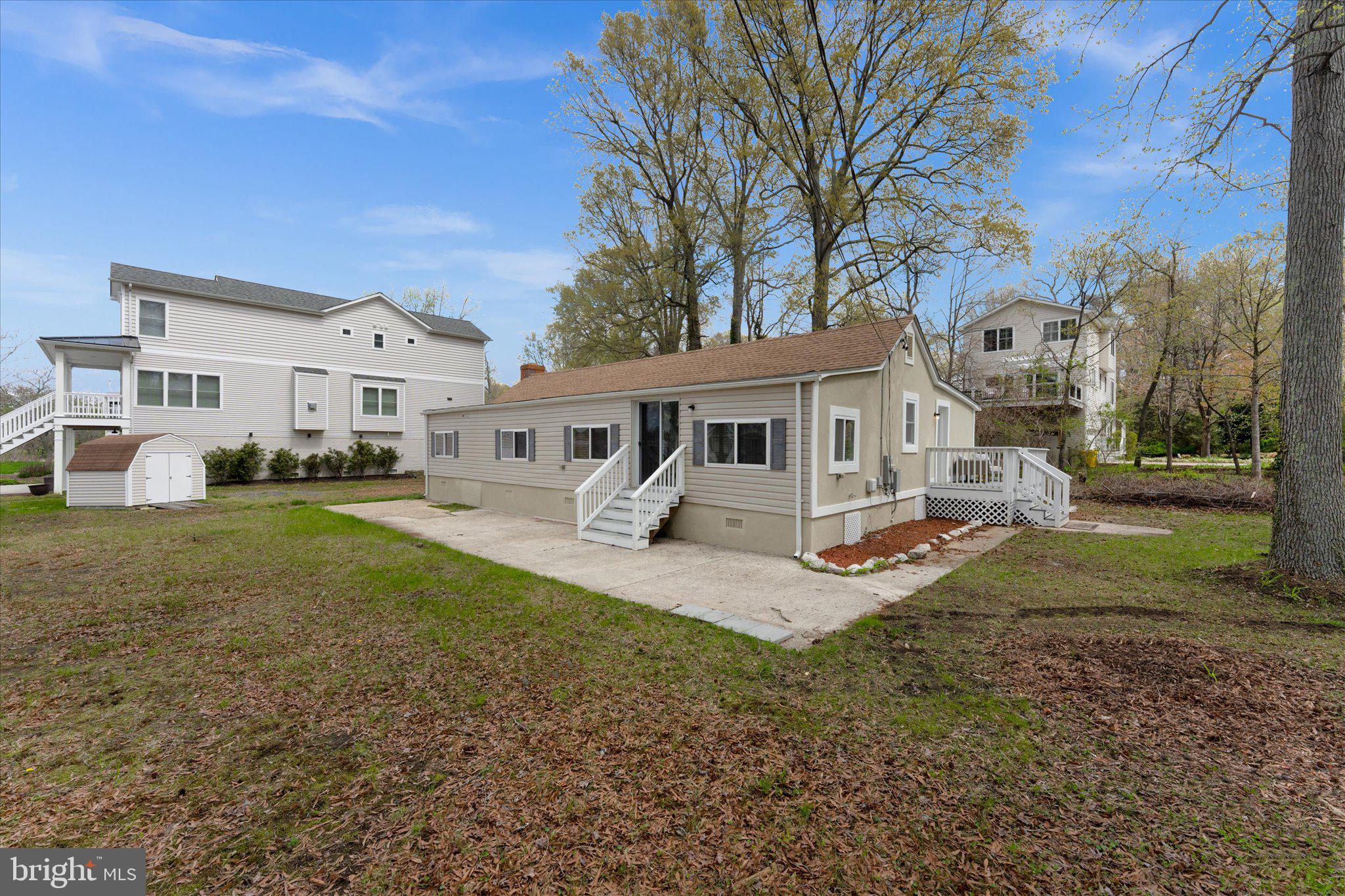 ARUNDEL ON THE BAY - Residential