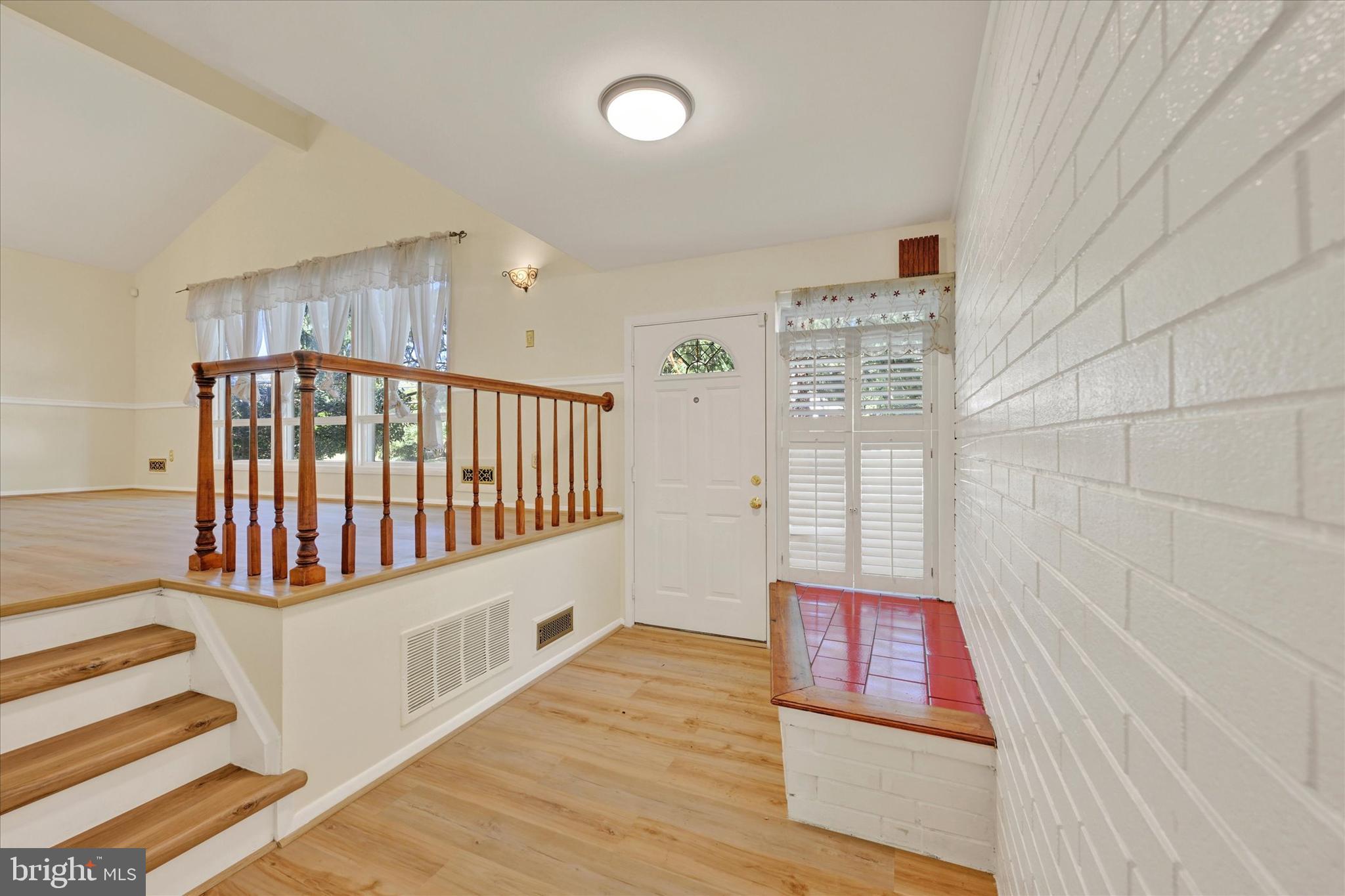 809 PROVIDENCE ROAD