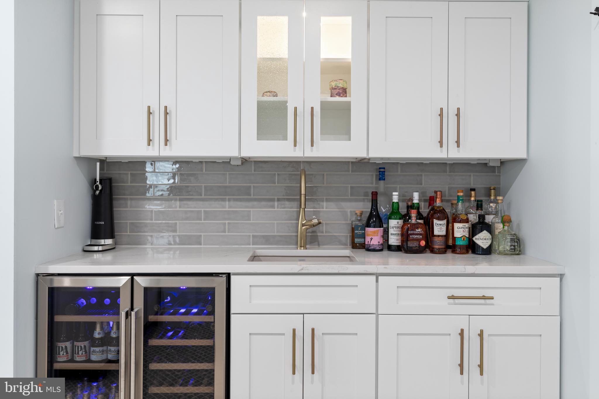 CREEKSIDE AT BLUE BELL - Residential