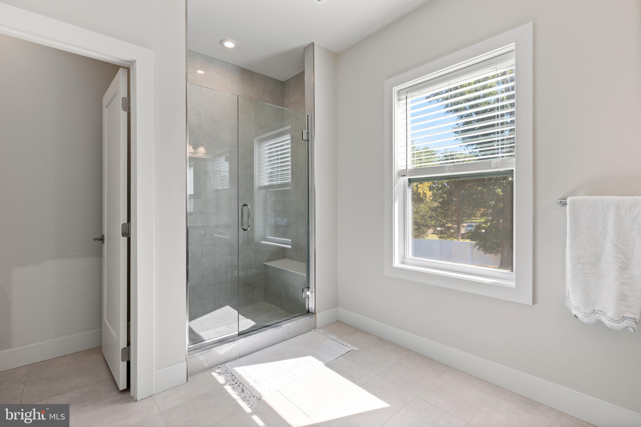 CREEKSIDE AT BLUE BELL - Residential