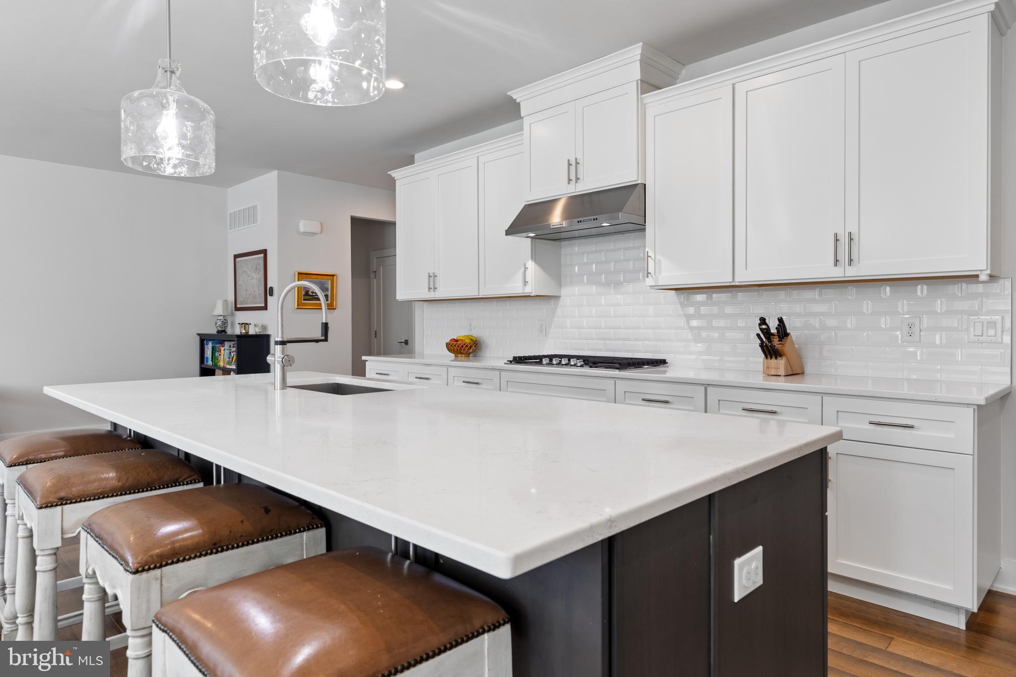 CREEKSIDE AT BLUE BELL - Residential