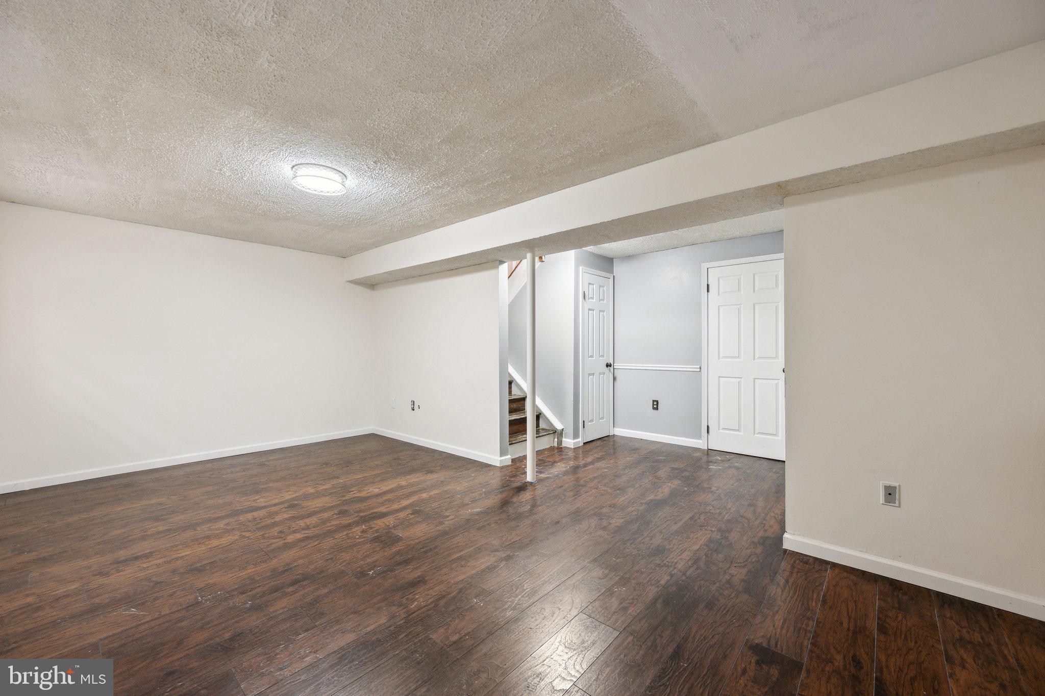 LAUREL HIGHLANDS - Residential