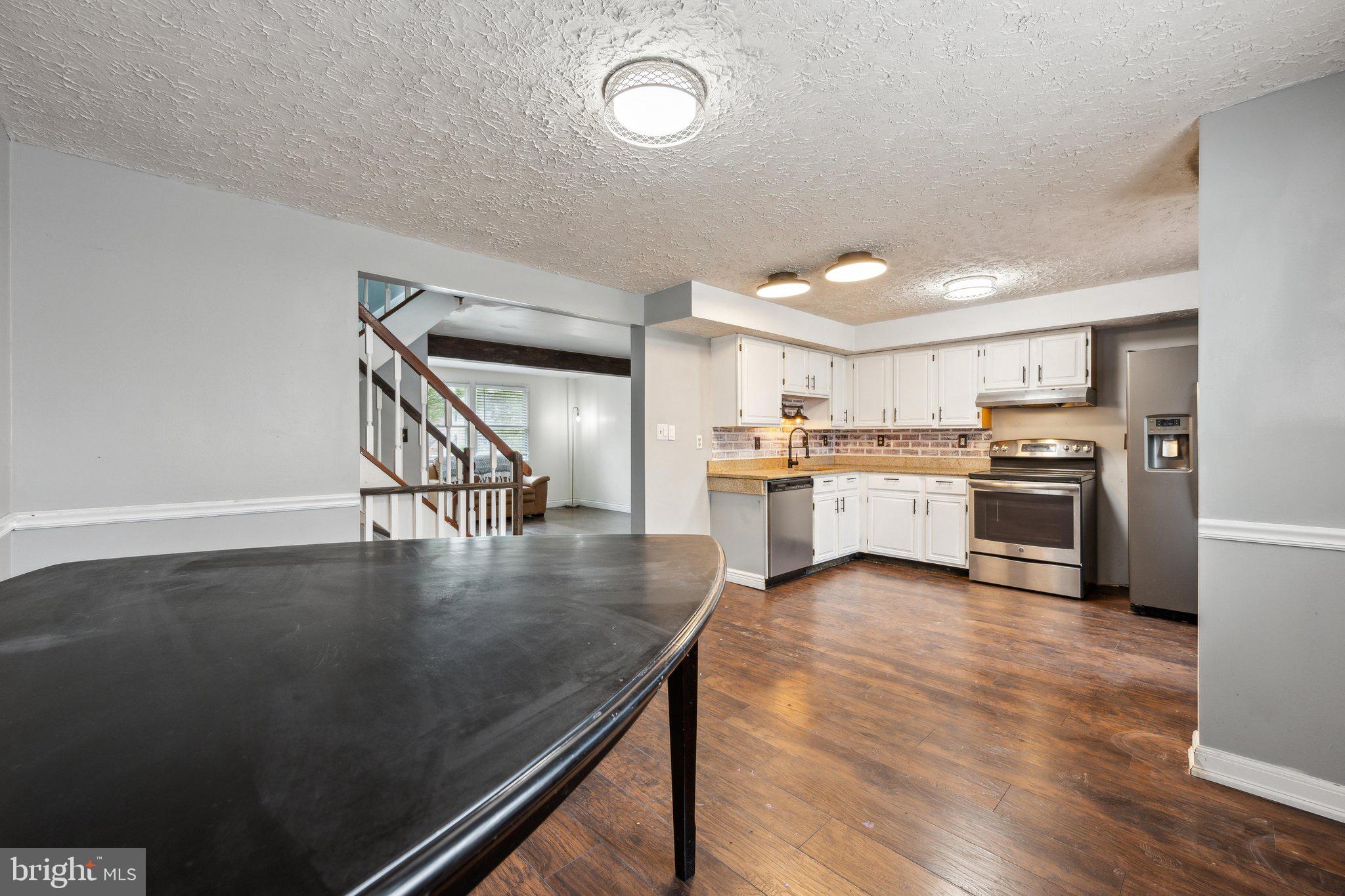 LAUREL HIGHLANDS - Residential