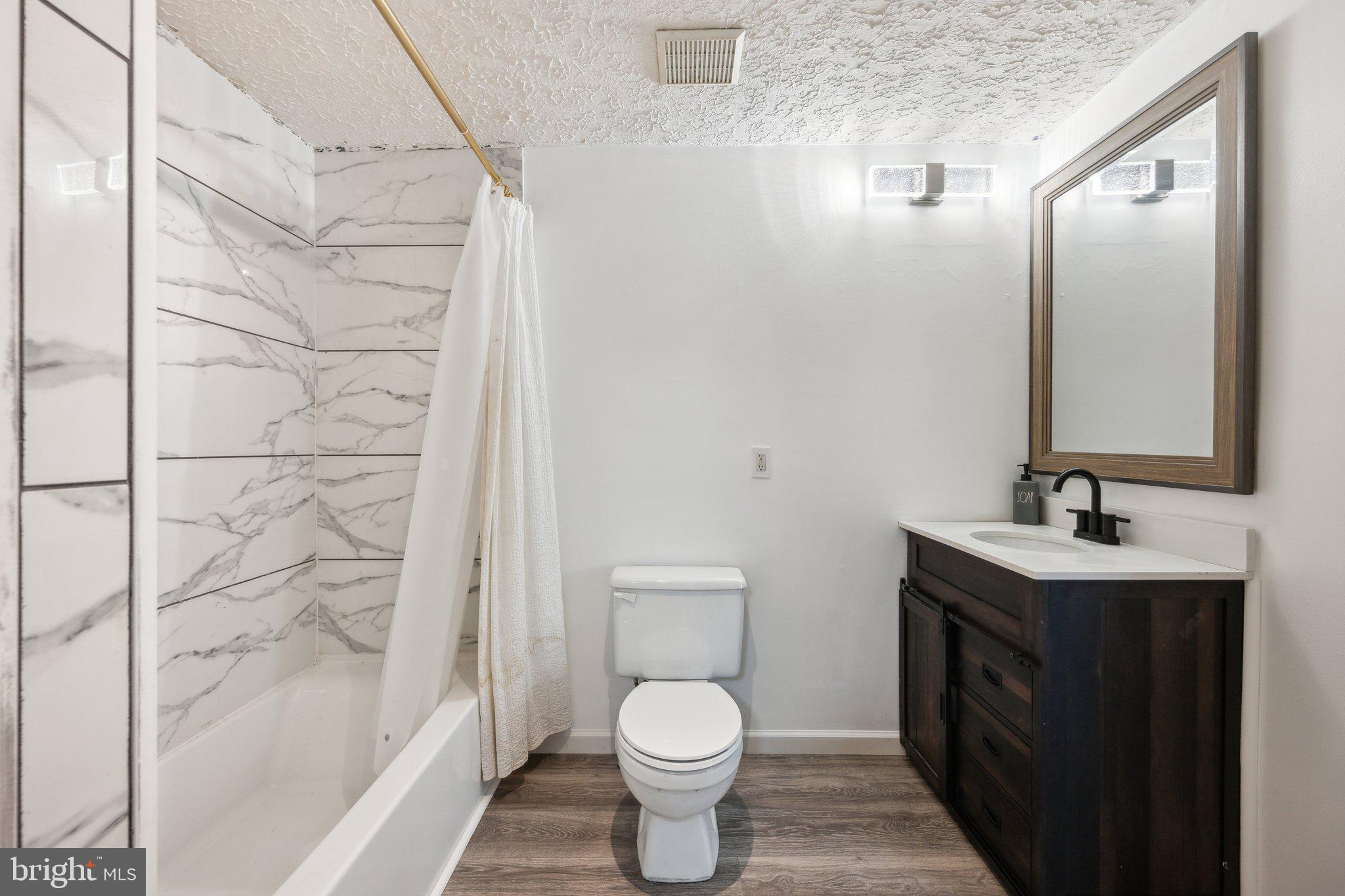 LAUREL HIGHLANDS - Residential