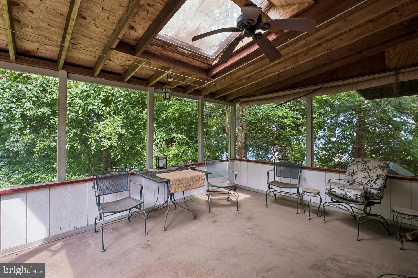 662 SHOEMAKER LANE