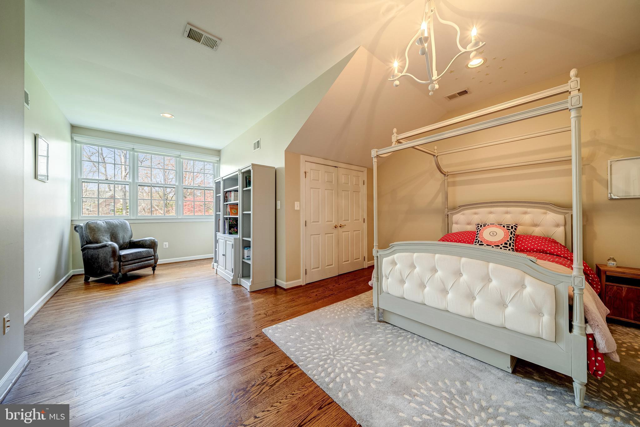 CROSEN PROPERTY - Residential