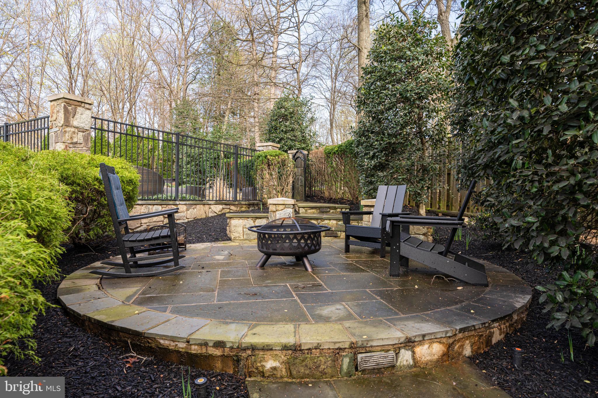 CROSEN PROPERTY - Residential