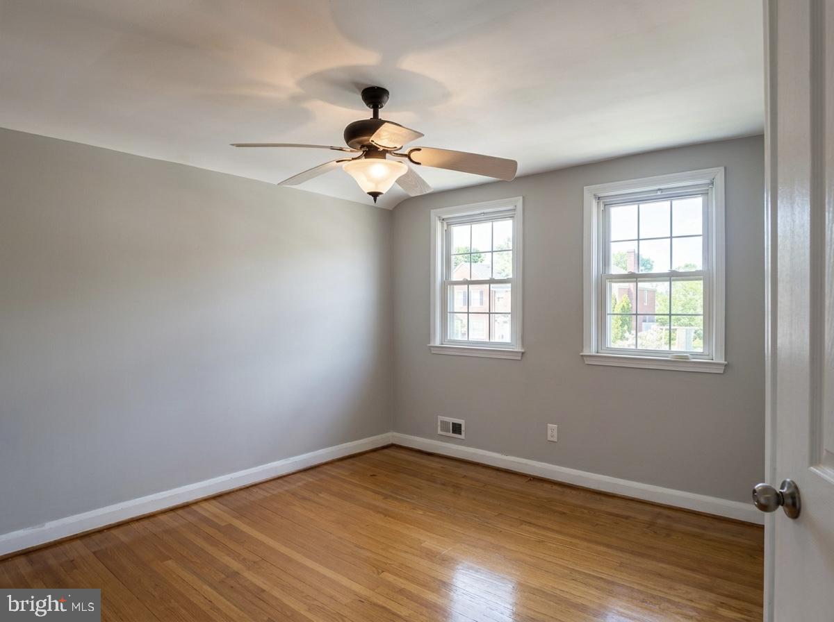 KNETTISHALL - Residential