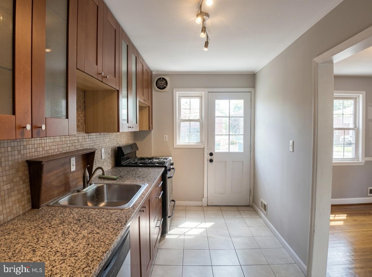 KNETTISHALL - Residential