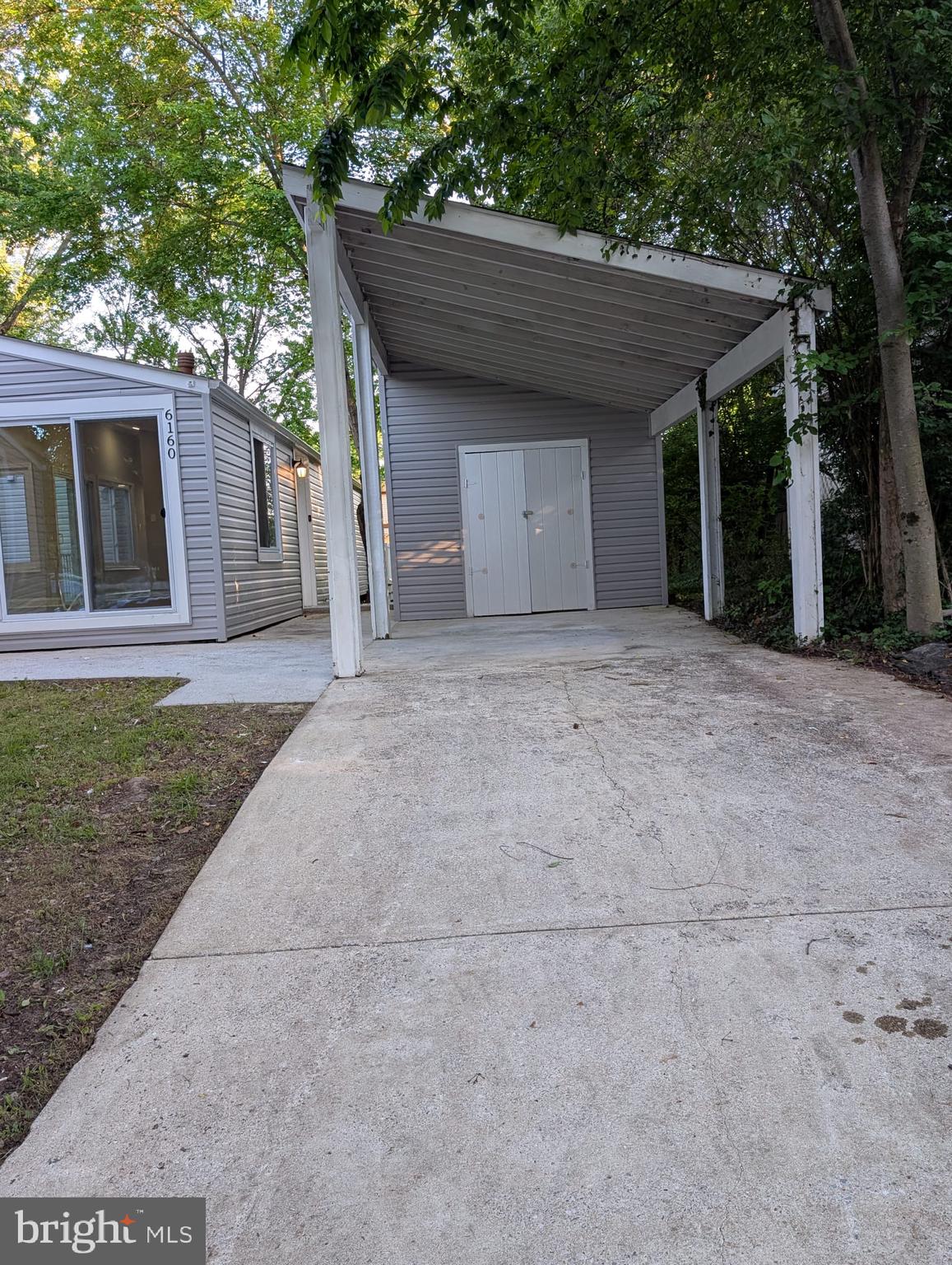 VILLAGE OF OAKLAND MILLS - Residential