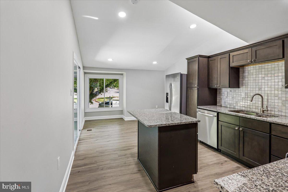 VILLAGE OF OAKLAND MILLS - Residential
