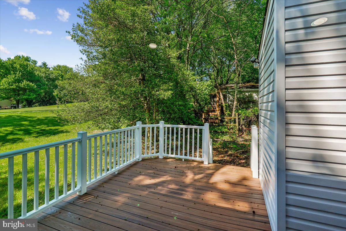 VILLAGE OF OAKLAND MILLS - Residential
