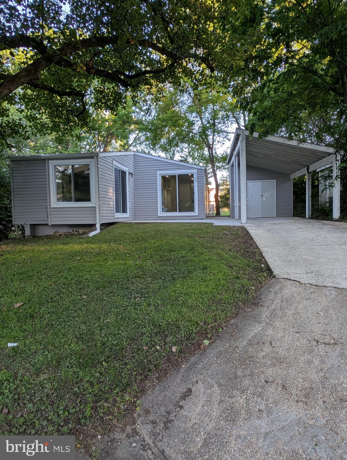 VILLAGE OF OAKLAND MILLS - Residential