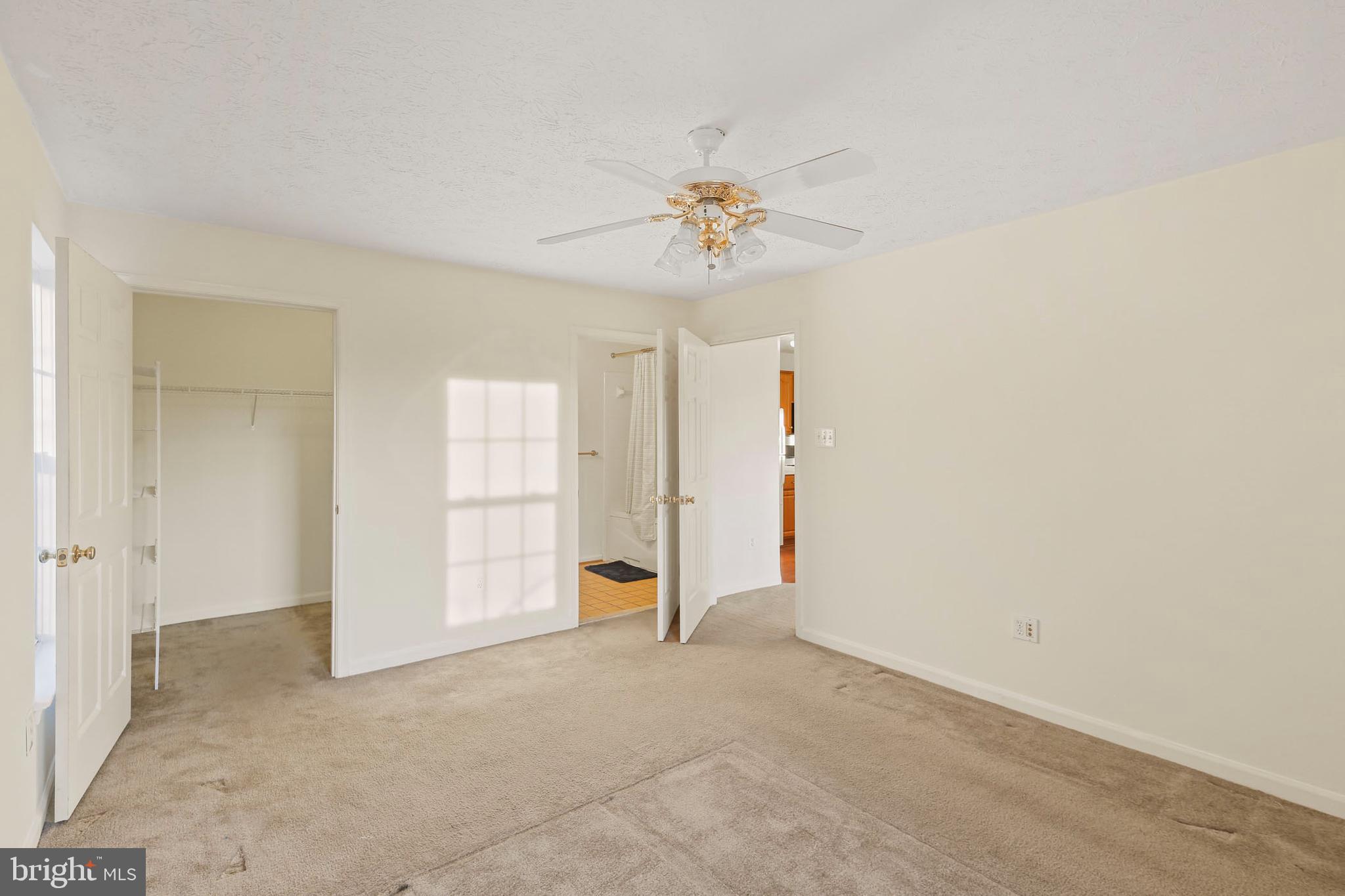 BUCKINGHAM CONDOMINIUMS - Residential